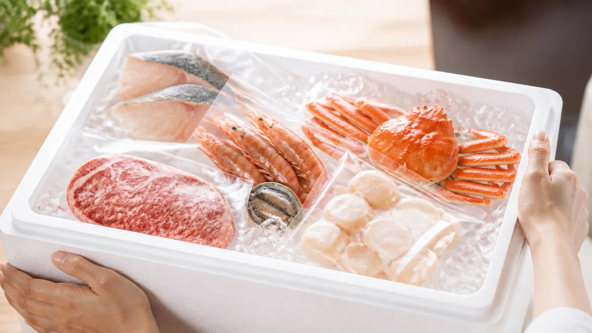 クール便グルメが有利なのは、送料に275〜715円が上乗せされているからの解説画像