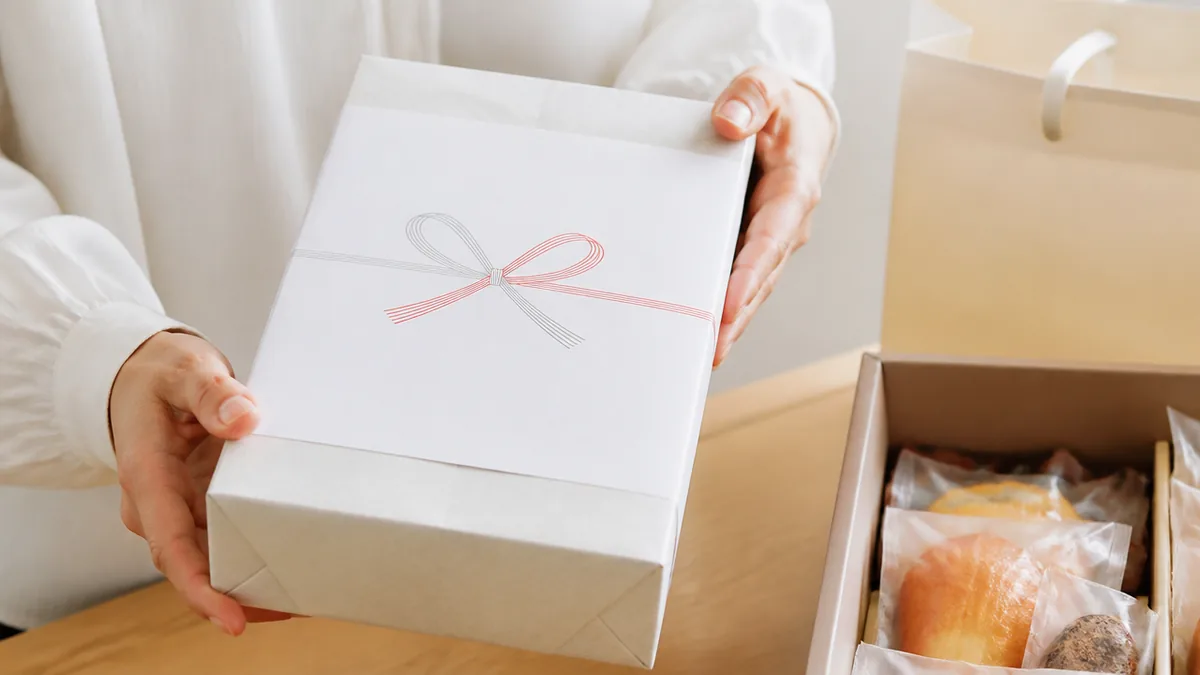 退職熨斗の基本は紅白5本の蝶結び|先に決める3つのことの解説画像