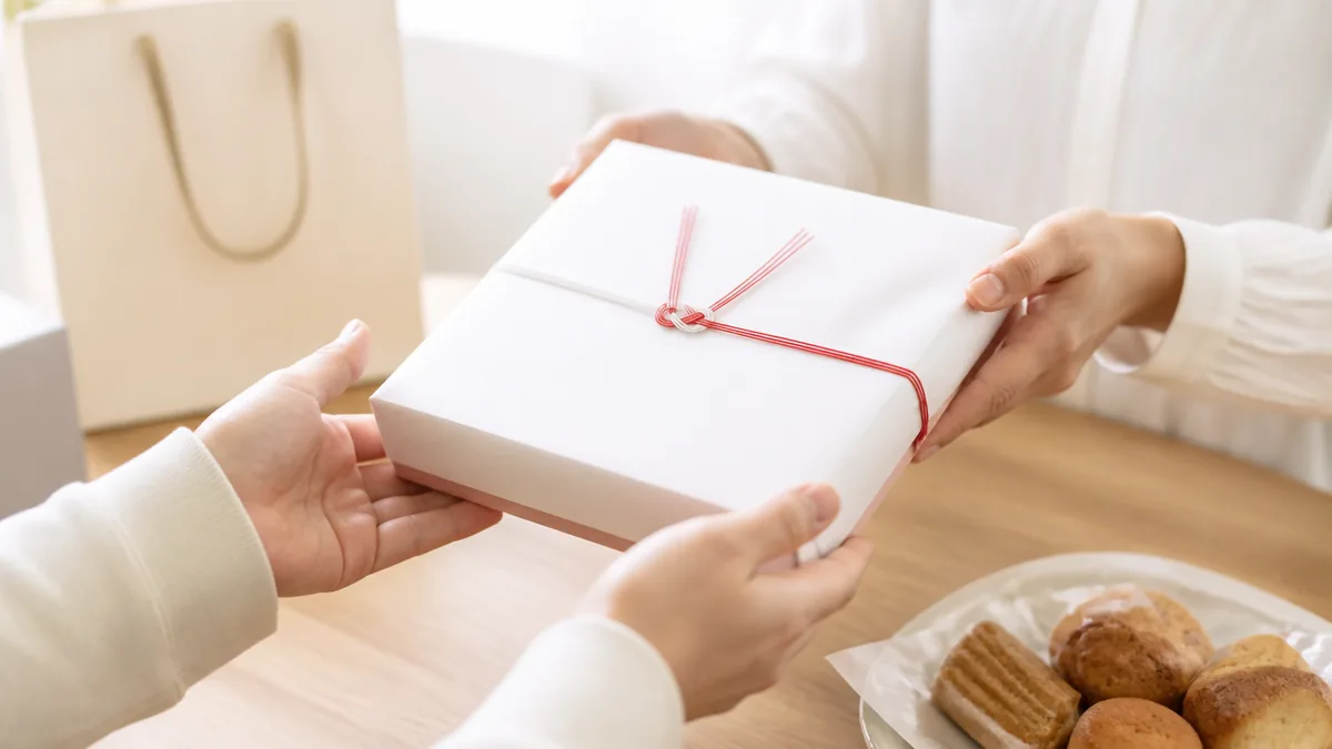 お見舞いのお返しは退院後10日〜1か月以内に贈るのが基本の解説画像