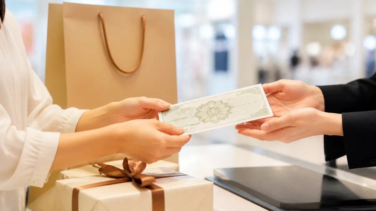 全国百貨店共通商品券が使える店は「公式一覧に載っているか」で決まるの解説画像