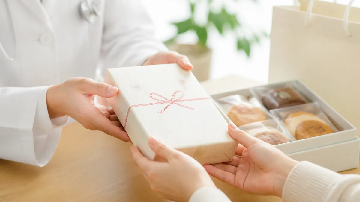 病院の先生にお礼のお菓子は渡してよい?最初に確かめる3つのことの解説画像